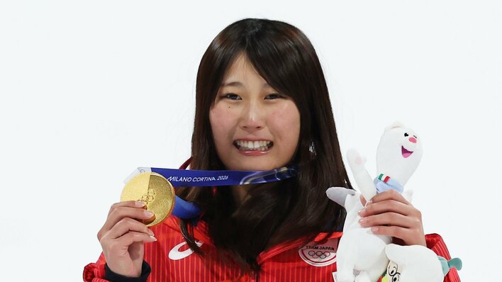 村瀬心椛らにメダルかけたのはリアル王女だった！元オリンピアン王女が笑顔で称える姿に「いつ見ても素敵」「お目にかかれるなんて」