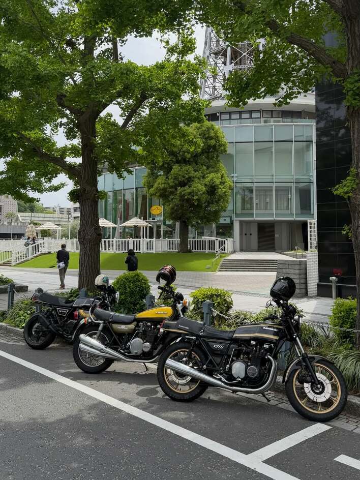 ユージ “愛車”カワサキ「Z」披露！仲間とツーリングを満喫する大人の
