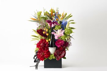 日本酒MINAKIとゴトウフローリストが贈る、2026年母の日のための特別なフラワーギフトを限定販売