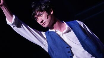 宮田俊哉「玉森は『全公演行く』って…」8年ぶりの主演舞台で“宮汁”プシャー