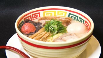 増田貴久 NEWSのコンサートにも差し入れした“青春の味”豚骨ラーメンを紹介！ミュージカル『ホリデイ・イン』で共演の坂本昌行からは“素顔”をリークされる