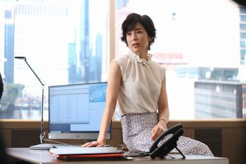 鈴木保奈美「スタッフの姿に胸を打たれた」ドラマ『SUITS／スーツ2』撮影再開！