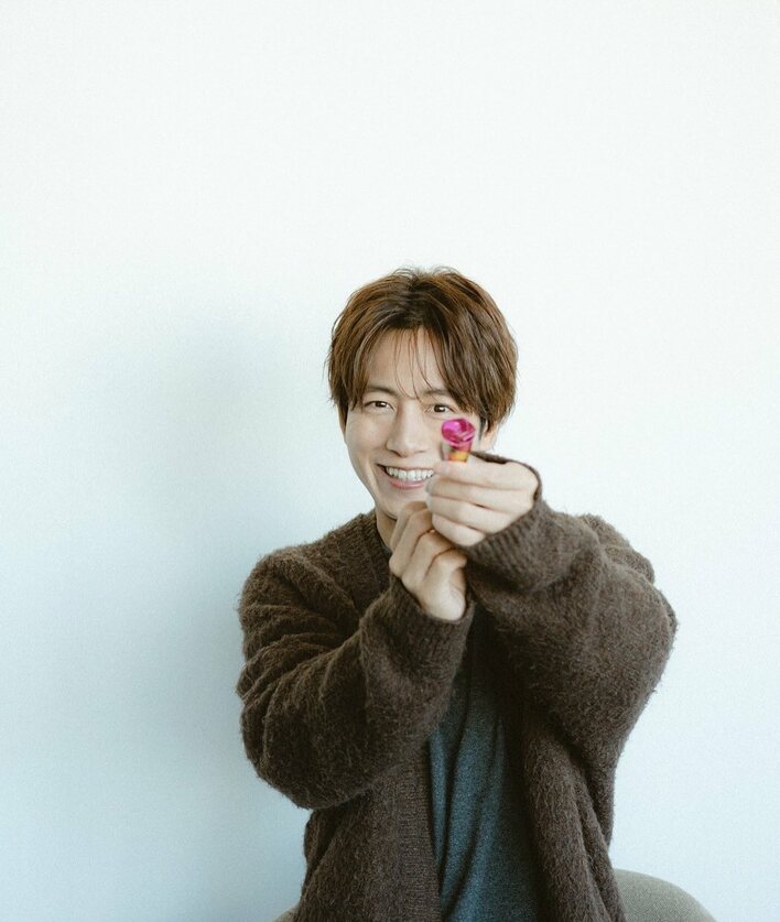 雰囲気違う！」溝端淳平 近影オフショットに「眼福」「今までにない