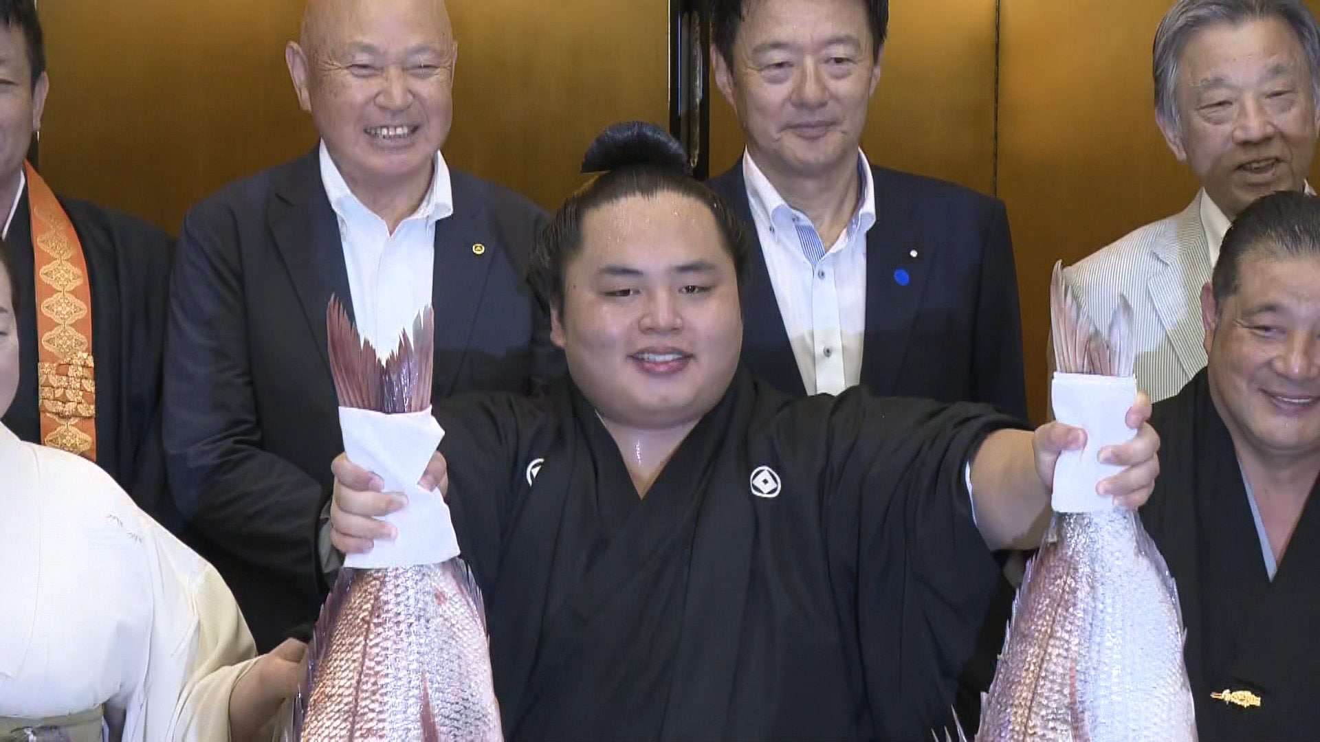 初優勝の琴勝峰 快進撃の裏に“亀仙人”父親の支え「誰が相手でも