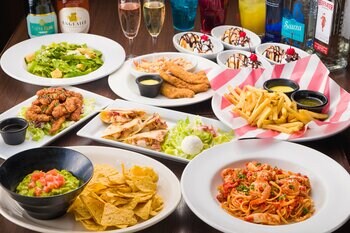 【TGIフライデーズ】 春のパーティーに、新ヒロイン登場。『レディースパーティーコース』新発売！～3月は30分延長、4月は早得10%OFF～