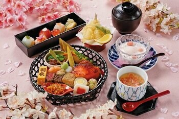 【明治記念館】春の味覚で彩るお花見体験──鮨・天麩羅・鉄板焼『羽衣』が“お花見御膳”と“春爛漫会席”を期間限定で提供中