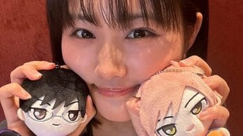 「初めて見た」原菜乃華 アニメの“推し活”満喫ショットを披露！コラボカフェで推しの等身大パネルを愛でる至福の表情に「最高にかわいい」
