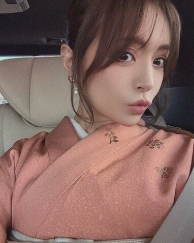 お母さん姿が見られるとは…」浜崎あゆみ 2人の子供の“七五三ショット