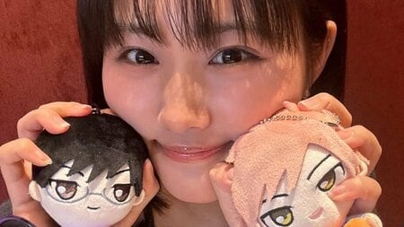 「初めて見た」原菜乃華 アニメの“推し活”満喫ショットを披露！コラボカフェで推しの等身大パネルを愛でる至福の表情に「最高にかわいい」