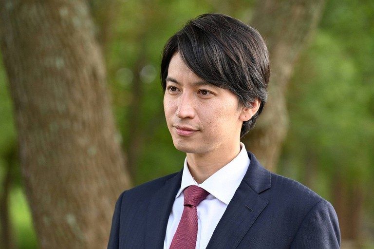 知ってるワイフ 元春の繊細な表情の変化…日本版にしかない『知ってるワイフ』の
