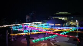 7月18日より夏休み限定の特別営業を実施。営業時間延長＆15時以降の入場料半額＆大好評のナイトイルミネーションも開催！