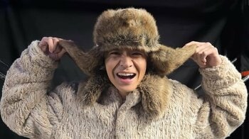 岸優太 ライブオフショット“ラスト”を公開！スタイル際立つ“上級者コーデ”に「こんなにハーパン似合うアーティスト他にいない」「この衣装いちばんすき」と反響