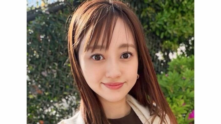 菊地亜美 大谷翔平先発の試合を現地ロサンゼルスで家族観戦！全身にグッズまとった5歳長女&1歳次女の姿公開し「最高の一日でした♡」