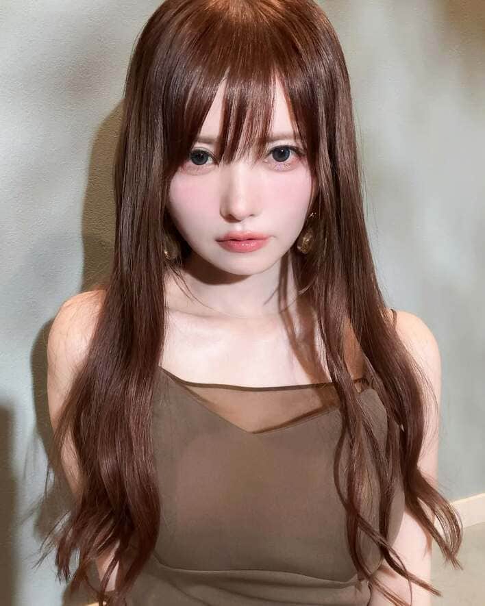 透明感えぐ」益若つばさ(39) 初のブロンドヘアにイメチェン！ゆる巻き