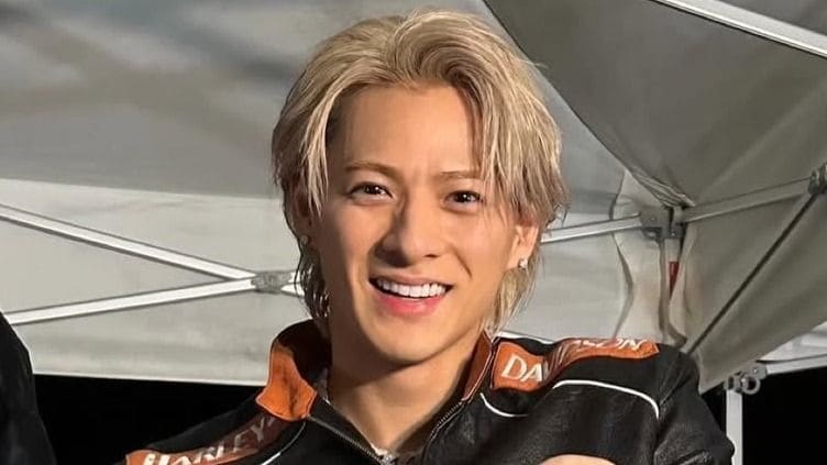 ブレ感最高かて！」平野紫耀 “ドアップちょいワル”の自撮り写真公開