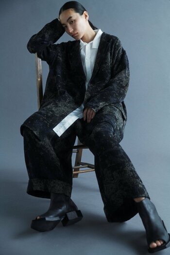 Y's、伊勢丹新宿店限定カラーアイテムを発売