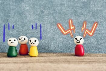 注文した料理が20分出てこないとき、どうする？企業の約3割が被害「カスハラ」にならないためのNGワードとは？