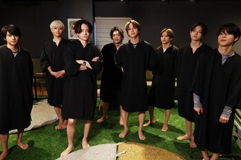 テレビ初公開の初恋の思い出、大好きなおばあちゃんとの奇跡的な出来事…8人が裸で汗だく！サウナで話をととのえろ『タイムレスマン』