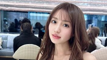 「奇跡の2ショットすぎ！」香音 母との親子デート写真を公開！肩見せコーデの華やか女子会に「お母さんに似てる」