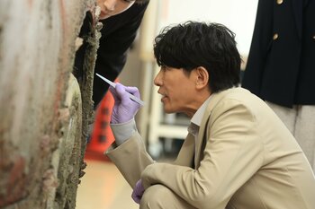 “最後の鑑定人”と呼ばれる土門（藤木直人）が12年前に発生した強盗殺人事件に挑む『最後の鑑定人』第1話予告