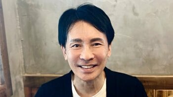 郷ひろみ 韓国社員旅行で“爆食い”！？本場グルメを堪能する眩しい笑顔に「最高！」「私も社員になりたーい！」