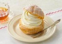 お値段そのまま！銀座コージーコーナーの「Wシュー」が5月23日（土）からホイップ50％増量　渦巻きクリームが高くそびえる！あふれるクリームに注目