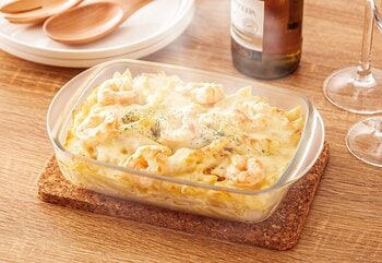 半透明な耐熱ガラスが料理を引き立てる。こびり付きにくくお手入れ簡単なガラスオーブンウェアの販売店舗拡大