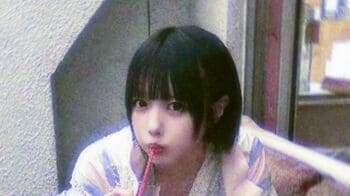 あのが迫る究極の二択!?　Tシャツのボーイッシュ姿とショートパンツの甘めスタイル　SNSでは「選べなんて酷だよ」などと絶賛の声