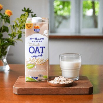 デカボスコアで脱炭素への貢献度を可視化。いつもの買い物で、お客さまの商品選びをサポート