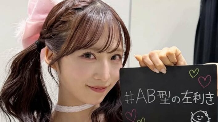 「似合いすぎてキュン死」AKB48小栗有以 ピンクのミニスカ衣装＆ツインテールで王道アイドルショット披露！「お花の妖精さんみたい」とファン歓喜