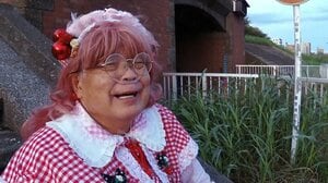 女装愛好家 キャンディ・H・ミルキィさんの最期の日々 難病になり終活を続け…自分らしく生きた抜いた72年の人生