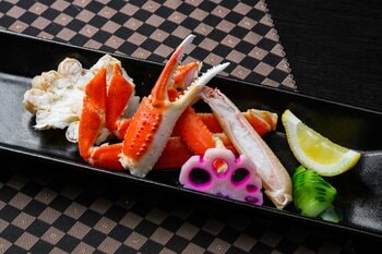 金沢で迎える華やぎの新年 冬の味覚・ズワイ蟹会席「六華-ROKKA-」付き宿泊プラン販売開始