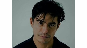 「どの瞬間も男前」伊藤英明 凛々しい眉毛で優しい表情から一変！ワイルドすぎるビフォー＆アフターに「同一人物とは思えない」