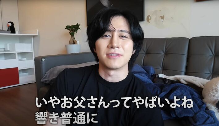 人気YouTuberカノックスター 第1子誕生を報告し生まれたばかりの娘との