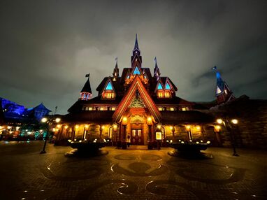 注目】ディズニー「ファンタジースプリングス」開業以来初の“入場制限