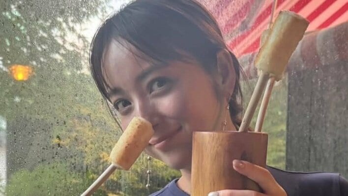 佐々木希 15年ぶりの韓国を満喫！子どもが撮影した「いい感じにあじがある」ショットに称賛の声「素敵です」