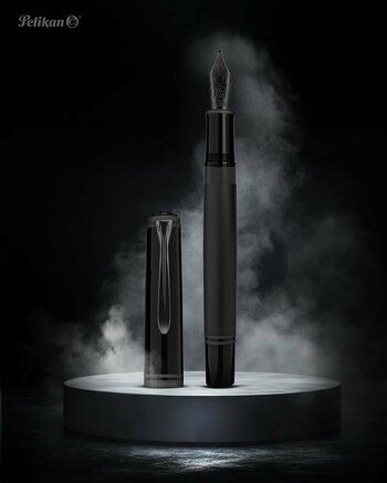 ＜2025年12月＞ドイツが誇る高級筆記具ブランド・ペリカンから万年筆「スーベレーンM809ブラックマット」がスペシャルエディションとして登場。