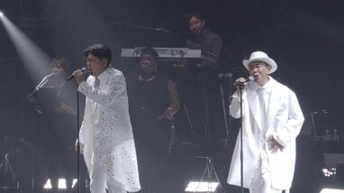 超満員】とんねるず 29年ぶり武道館ライブに1万8000人が大熱狂！会場に