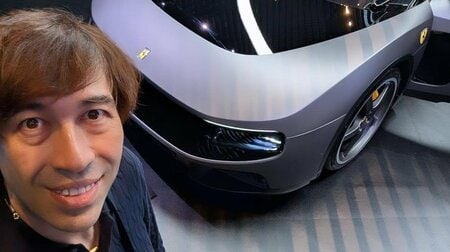 サッシャ フェラーリ初の電気自動車に乗車！近未来感漂う内装やボディーに「曲線美に驚かされます！」「さすがのデザイン」とほれぼれ