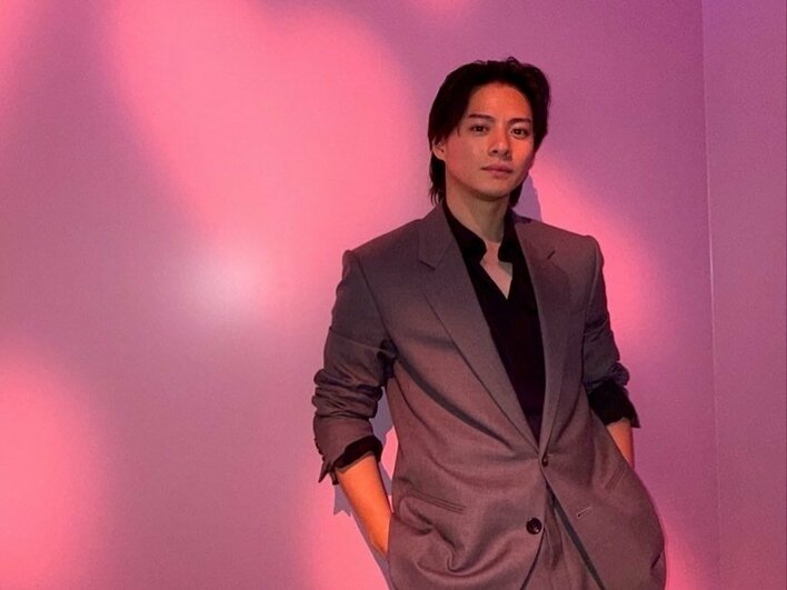 平野紫耀 ファン待望の“レア”なプリントシール公開！“全方位