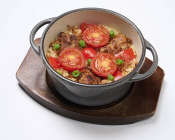 COREDO室町「2つの街のグルメ大冒険！」企画限定！「だし炊き込みご飯　鶏とトマト」「日本橋だし場　はなれ」にて9月9日より期間限定販売中