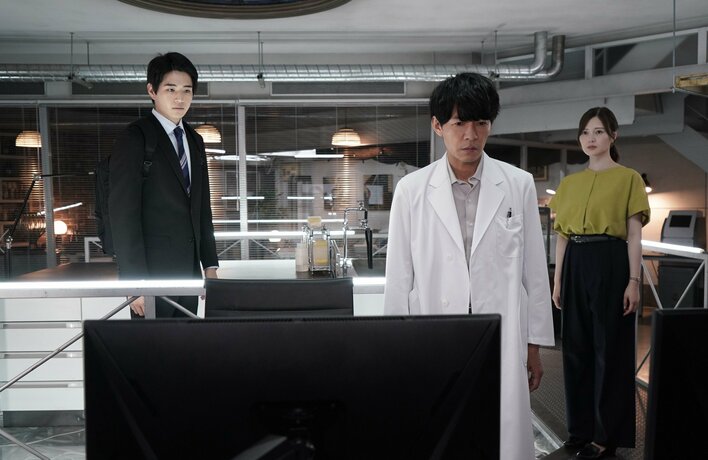 土門（藤木直人）のもとに都丸（中沢元紀）がやって来る！ある女性の死が他殺であることを証明してほしいと言うが…『最後の鑑定人』第5話予告