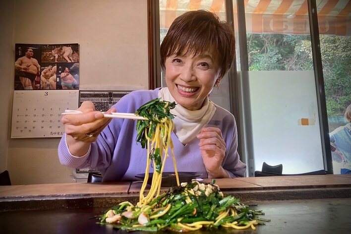 【画像11枚】「広すぎてびっくり！」 自宅で五月人形を飾る榊原郁恵を見る