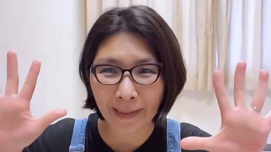 約5ヵ月で10キロ減量に成功！くわばたりえ 激変のビフォアフショット公開！“運動ゼロ”で念願の50キロ台「お顔がシュッと」「綺麗に痩せましたね」