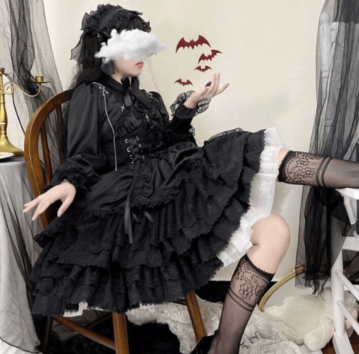 ロリータファッション専門EC「Lolis（ロリス）」年に一度のブラックフライデーセールを開催