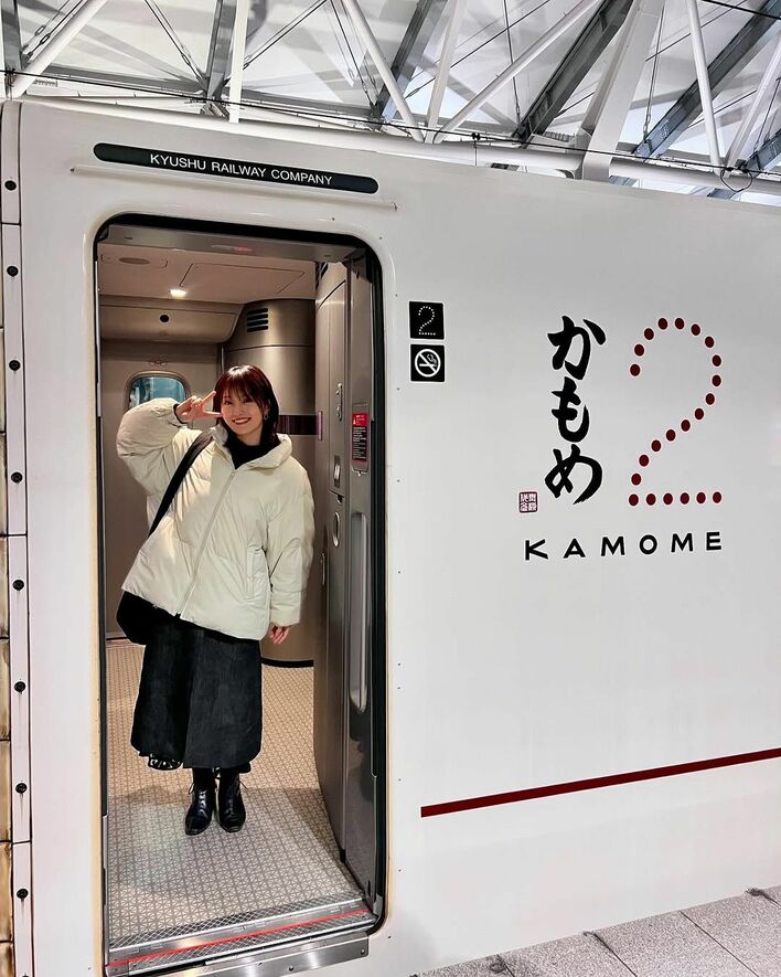 山本彩「念願の“あれ”に乗れました」“本物”との記念撮影でハイ