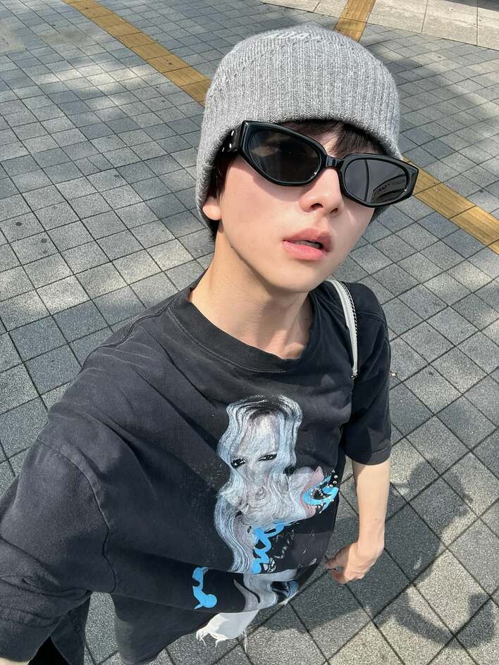 貴重な写真」板垣李光人 “家族旅行”で韓国満喫！柔らかい表情や