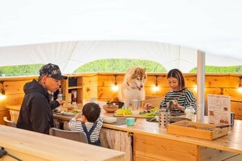 最高のリトリートを体験できる THE FIVE RIVERS FINE GLAMPING 群馬 白沢　2026夏の味覚を存分に味わうグリルディナー＆ペットフーディスト監修愛犬用”夏ディナー”　提供開始