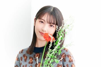 浜辺美波 二十歳を迎えた2020年は「自分の考えに整理がついて、仕事に前向きになれた」