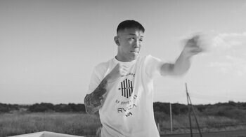 RVCA、MMAファイター・萩原京平が手掛ける「KHI」と初コラボレーション。限定コレクションを10月発売